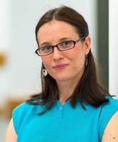Half-body picture of Dr Barbara McGillivray
